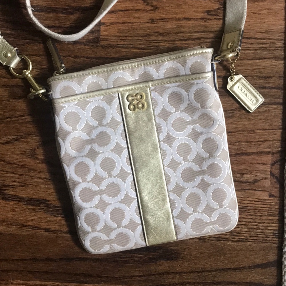 Coach crossbody purse